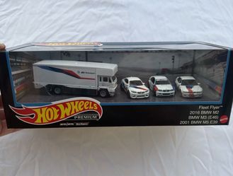 Hot Wheels BMW diorama