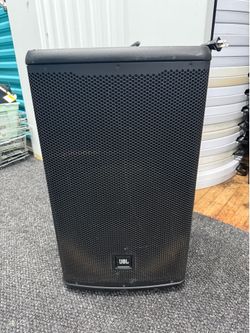 JBL EON 700 Speaker