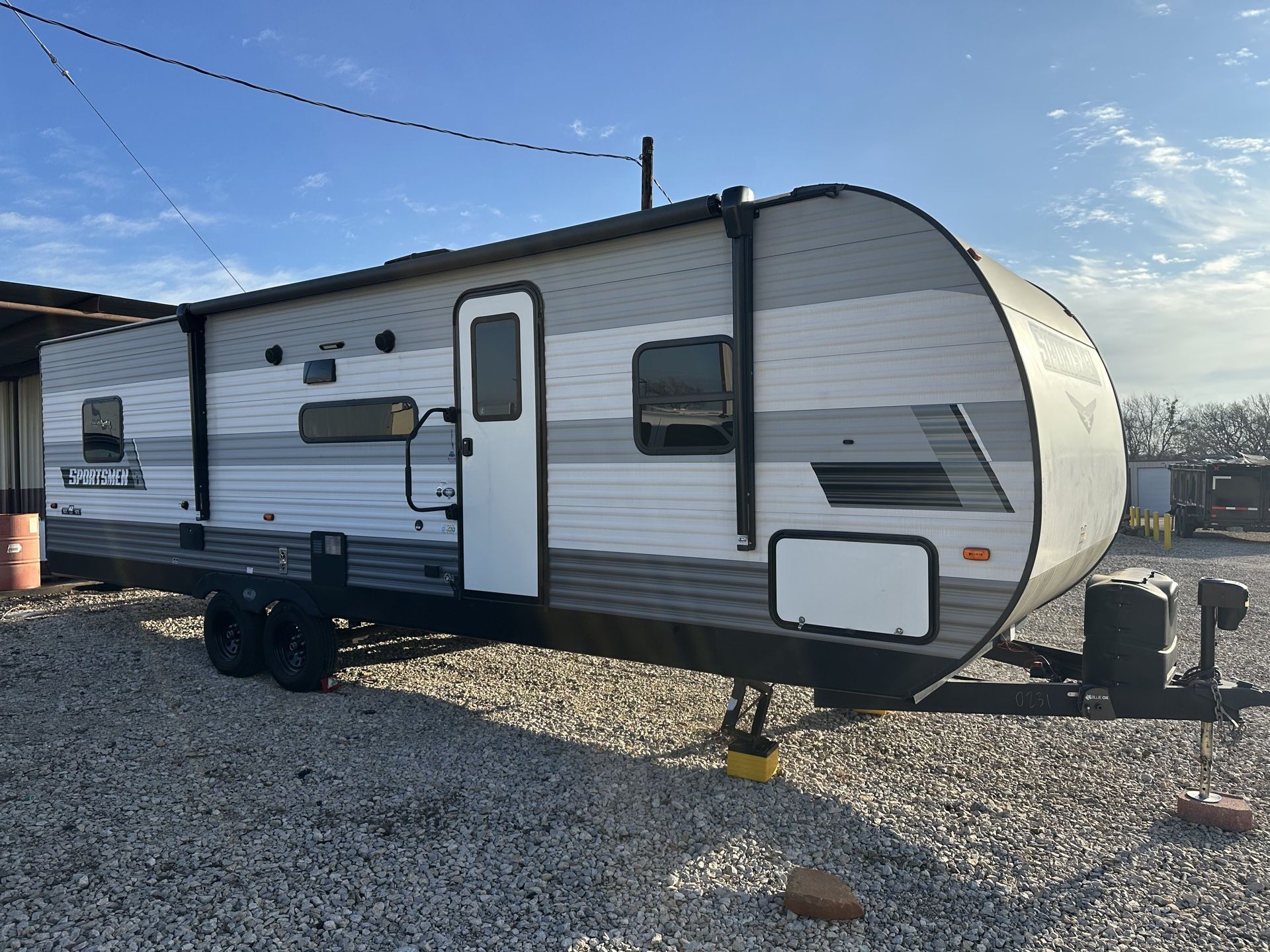 2023 sportsman RV 32ft for Sale in Weatherford, TX - OfferUp