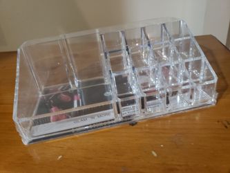 Make up holder