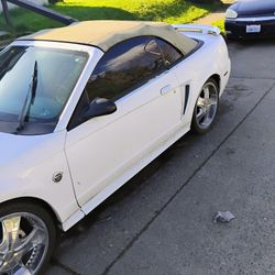 04 Anniversary Edition Mustang Convertible Top