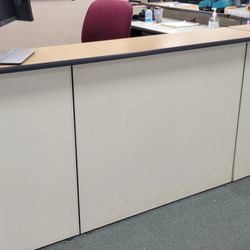 Herman Miller brand receptionist/checkout counter