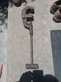 Pipe Cutter