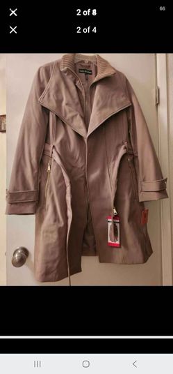 New womans size Medium brown belted Trench coat