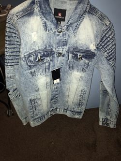 South Pole Distressed Jean Jacket Size Medium
