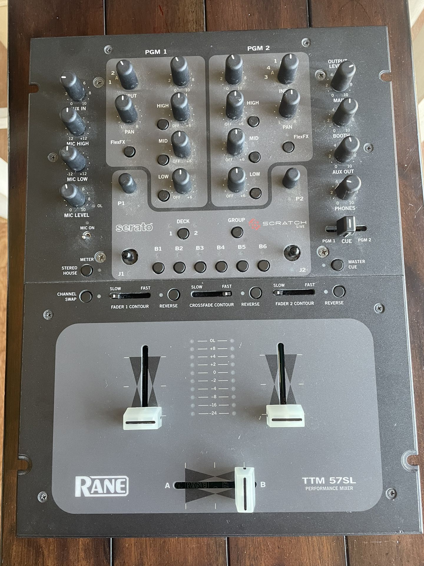 Rane TTM 57SL DJ Mixer