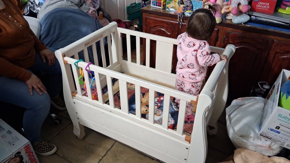 Small Baby Crib