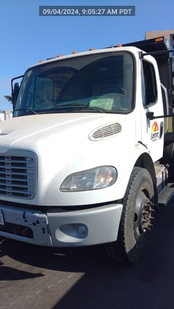 2017 Freightliner M2