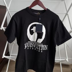 Louis Vuitton Men’s T-Shirt Size S