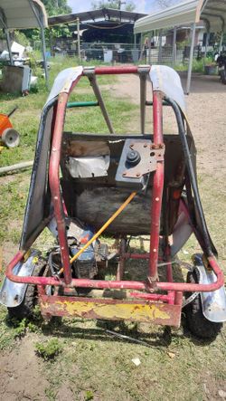 A go-kart don't know if it runs or not motor is not locked up 300 as it