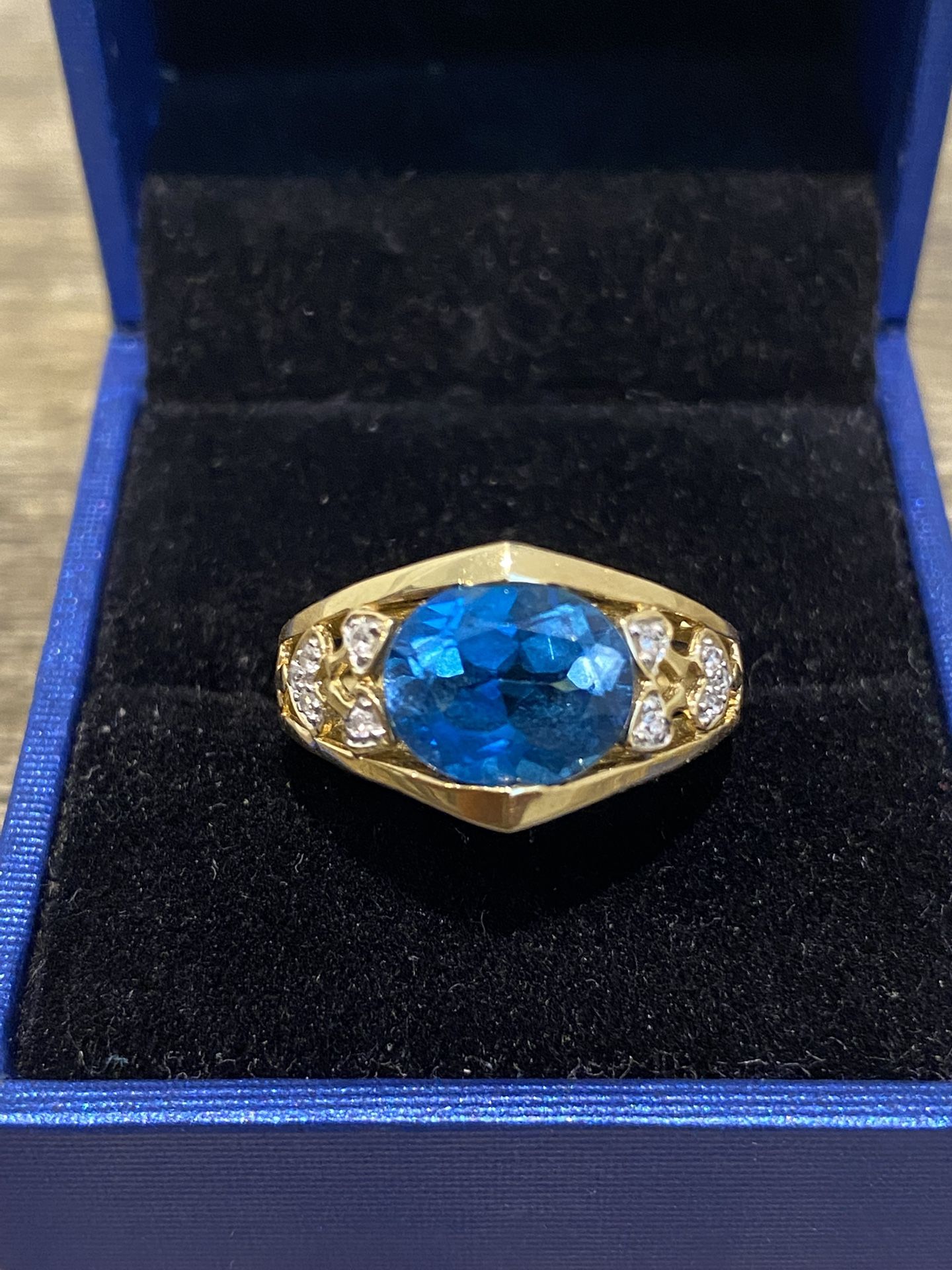 10K GOLD LONDON BLUE TOPAZ RING