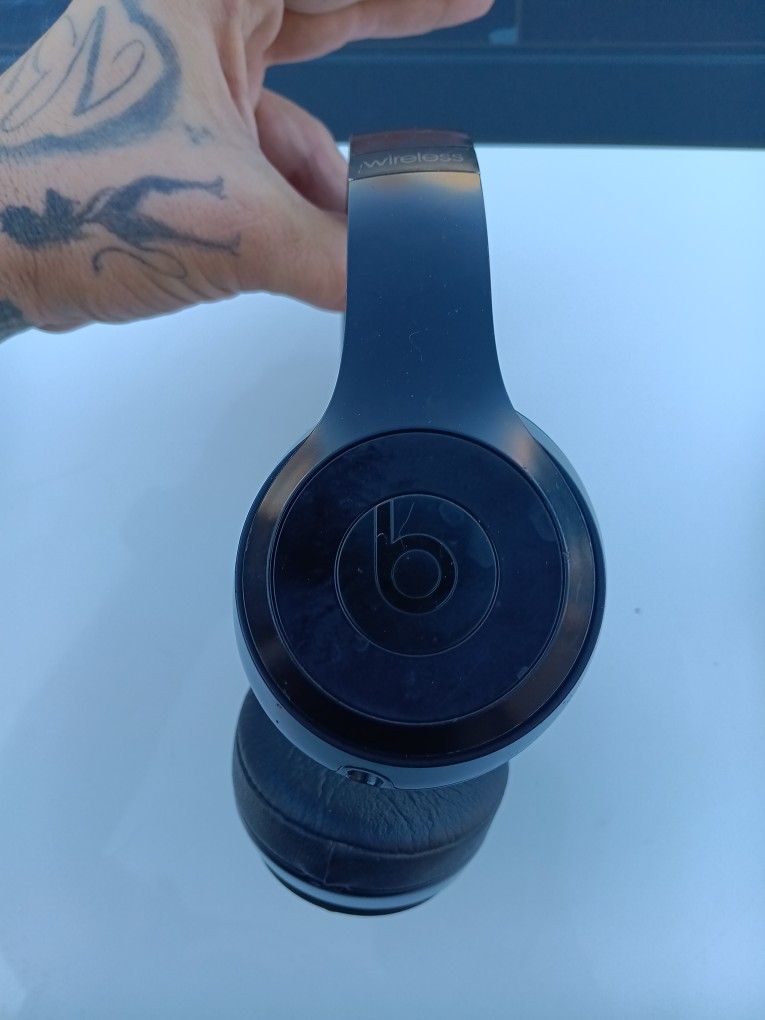 Beats By Dre Bluetooth Headphones
