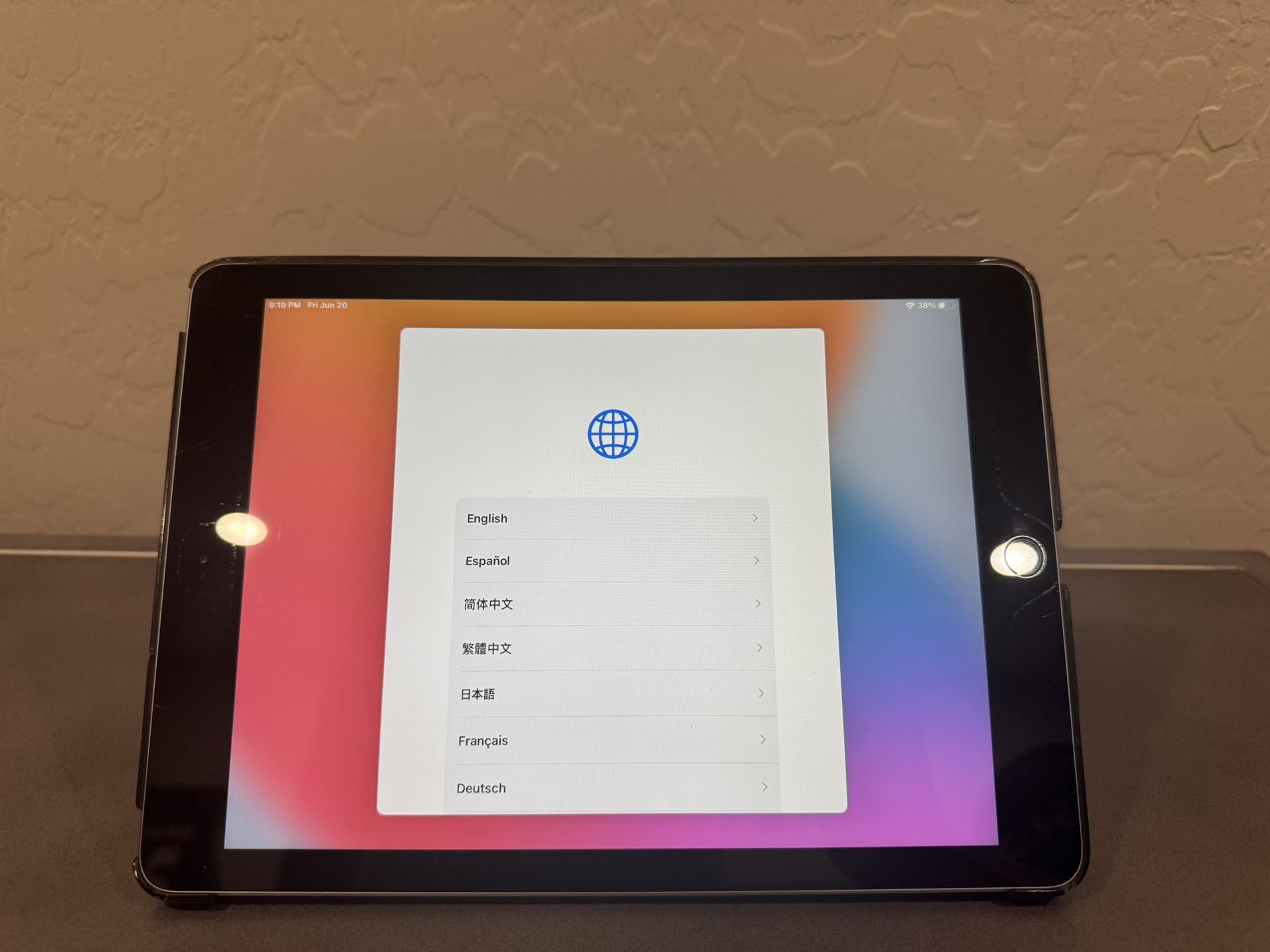 Apple iPad 6th Generation A1893 32GB Wi-Fi 9.7" Silver Factory Reset