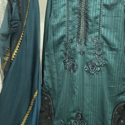 Women Junaid Jamshed 2 Piece Embellished Dress Set