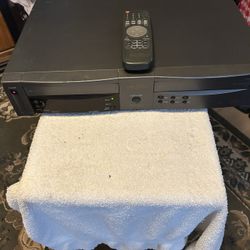 Go Video Dual Deck VHS/VCR Recorder GV-4060 W/ Remote 