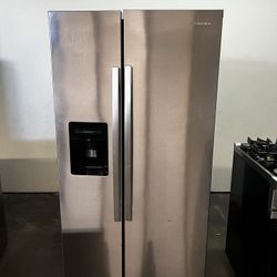 Amana Stainless Steel Side By Side Refrigerator With Water And Ice 