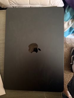 MacBook Air (M2 Chip)