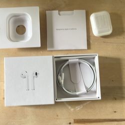 AirPod Generation 2 