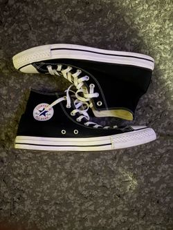 Men’s Converse (Size 10)
