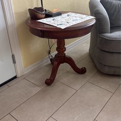 2 Cherry Wood End Tables