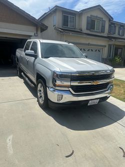 2016 Chevy Silverado lt