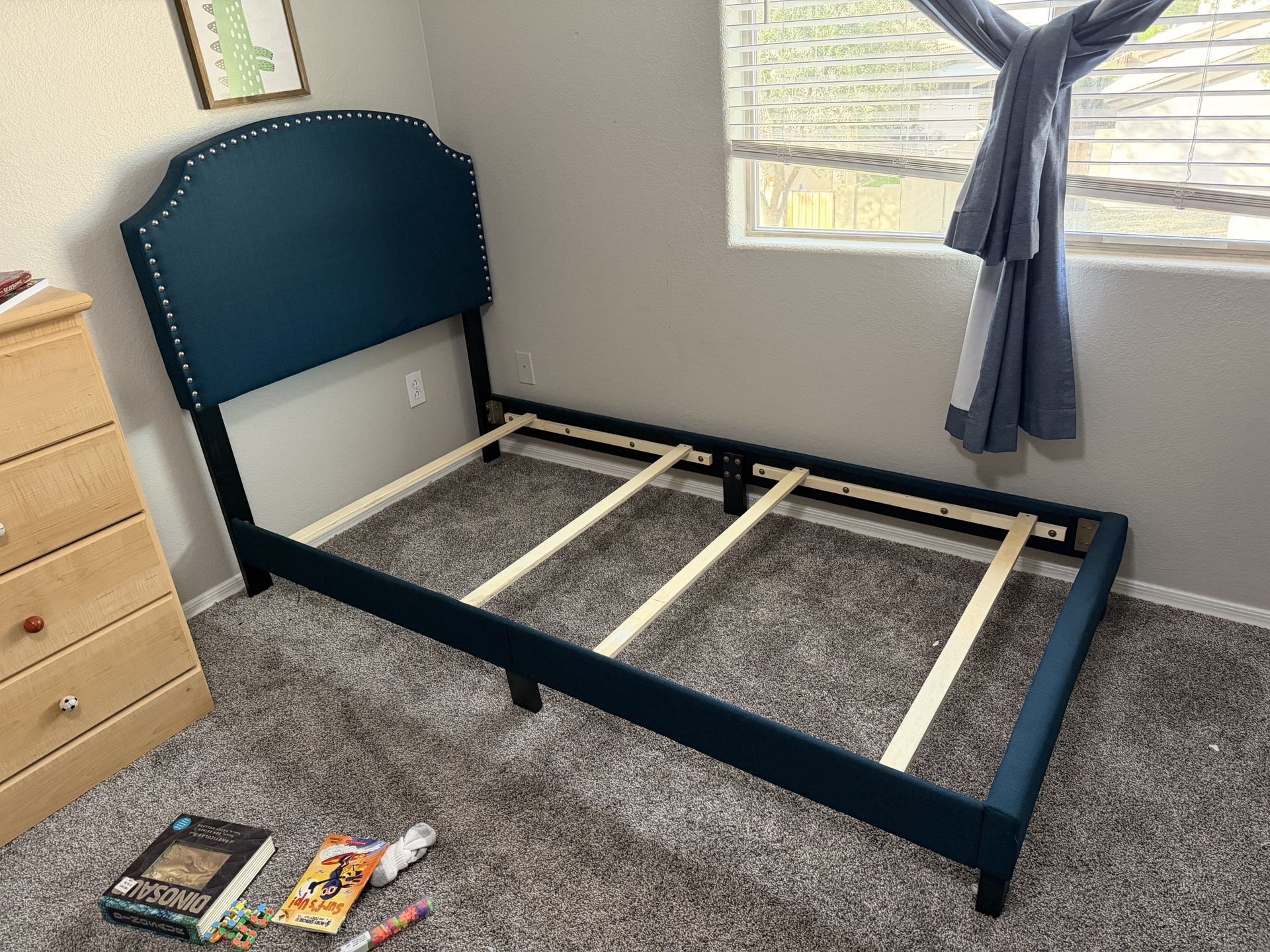 OBO Twin Bed Farm And Box Spring