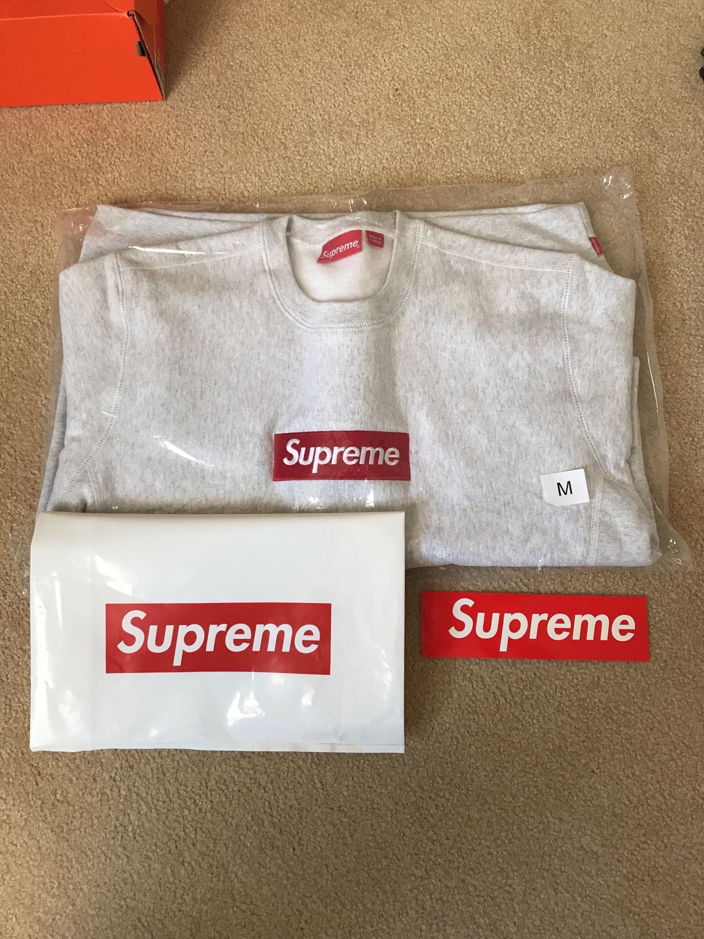 DS Supreme Box Logo Crewneck Ash Grey F/W 18