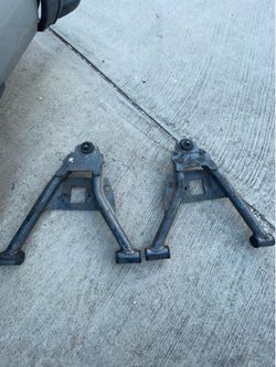 IHC lowering control arms (lowers)
