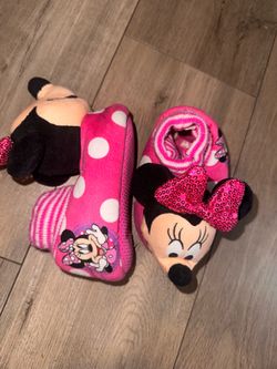 Minnie Mouse slippers 7/8