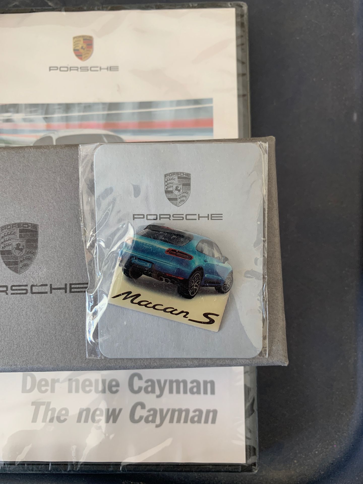 Gen 1 Porsche Macan S pin