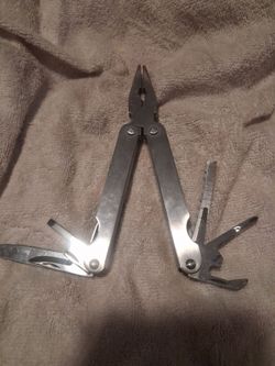 Gerber 600 multi plier tool