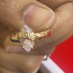 Real 10kt Gold Ring 3.7gm