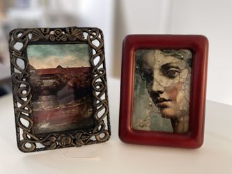 Vintage 2-Piece Framed Art Set - Cracked Fresco Portrait + Rustic Port Scene 4x6 Prints