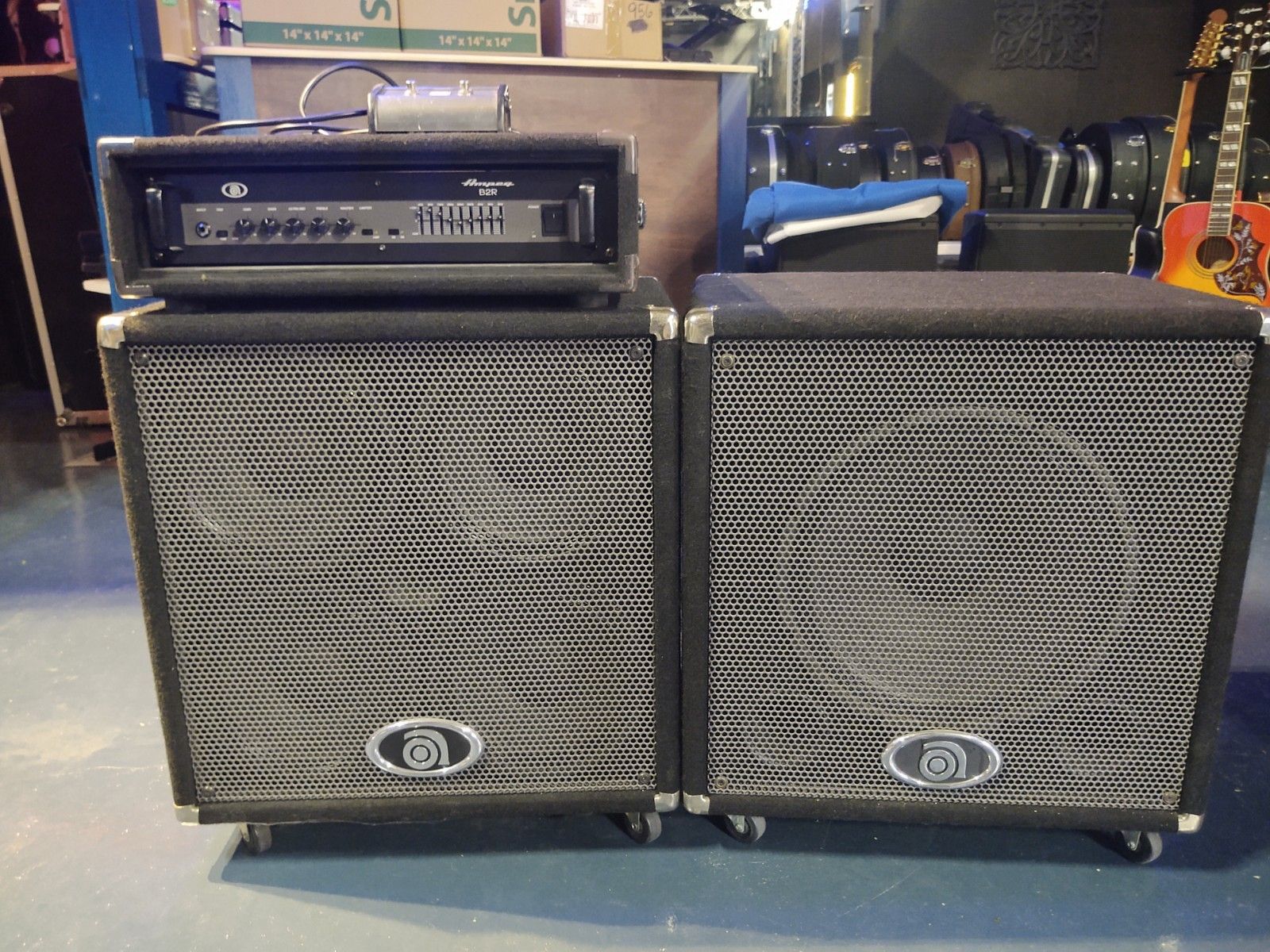 AMPEG B2R BW WITH CABINETS