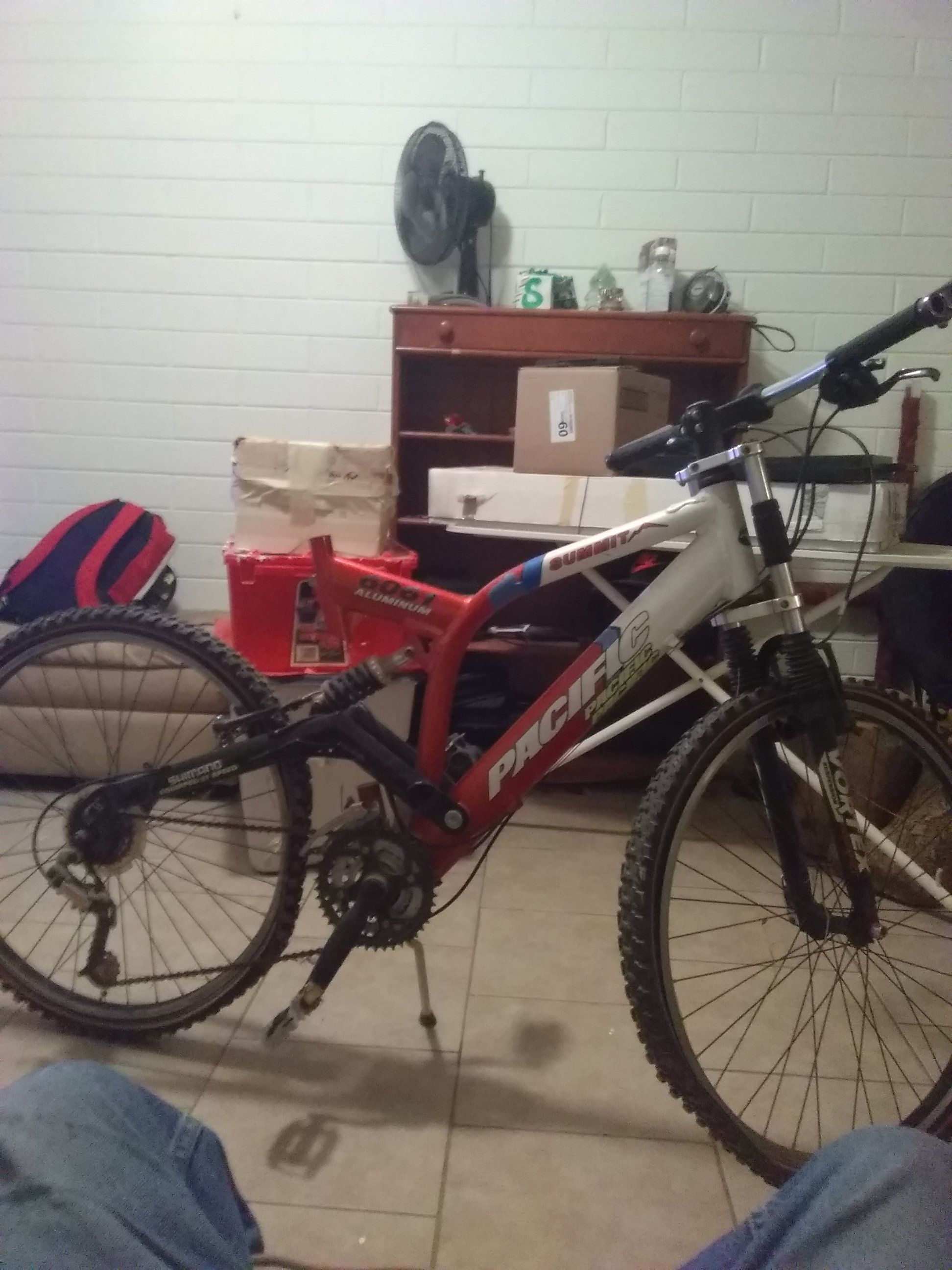 Summit 6061 aluminum pacif Pacific 21speed Mt bike