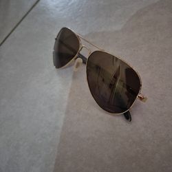 Rayban Aviator Sunglasses With Case