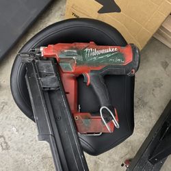 Milwaukee Framing Nailer 