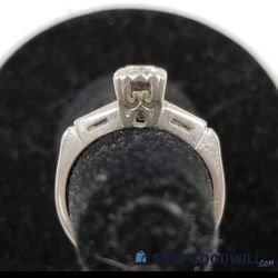 engagement diamond ring in 14K white gold 2.2 grams of gold .10 carat real diamond