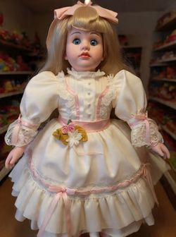 Porcelain Doll Victoria Ashlea Originals