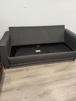 Sofa Cama Usado Dos Meses 400No Tiene Colchón