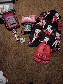 Betty boop things car seat covers new purse small pillow picture frame all for 60.00