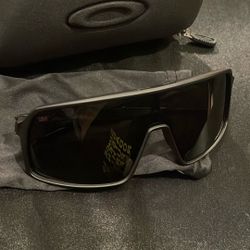 Oakley Sutro