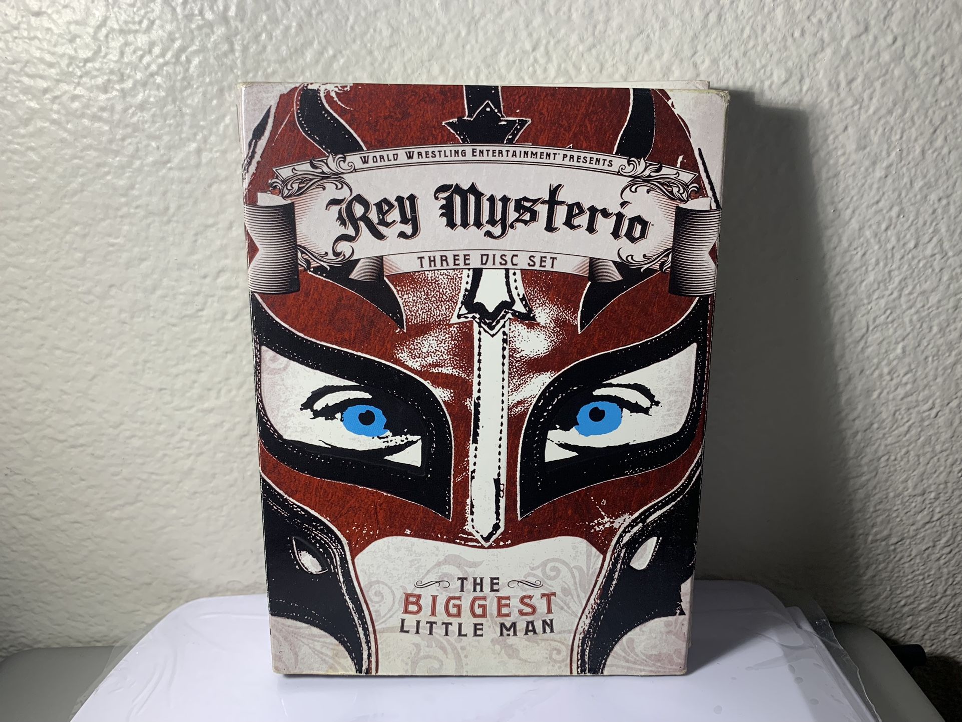 Rare WWE - Rey Mysterio: The Biggest Little Man (DVD, 2007, 3-Disc Set)