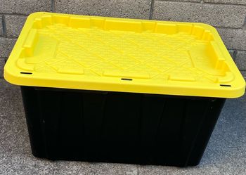 27 Galon 28 Inch HDX Tough Tote Water Resistant Storage Box