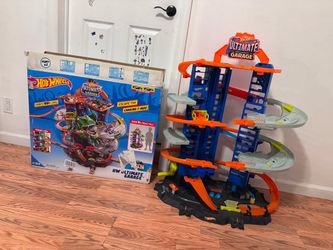 🦖🚗 Hot Wheels City Ultimate Garage – $50