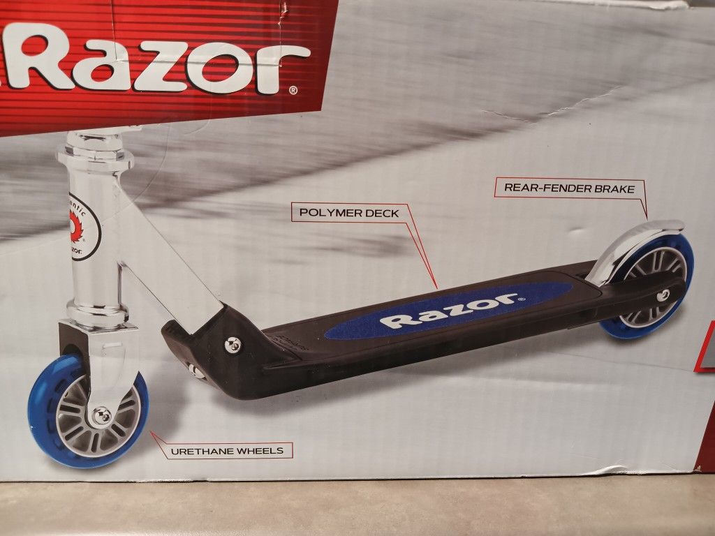 New*Razor Scooter $25