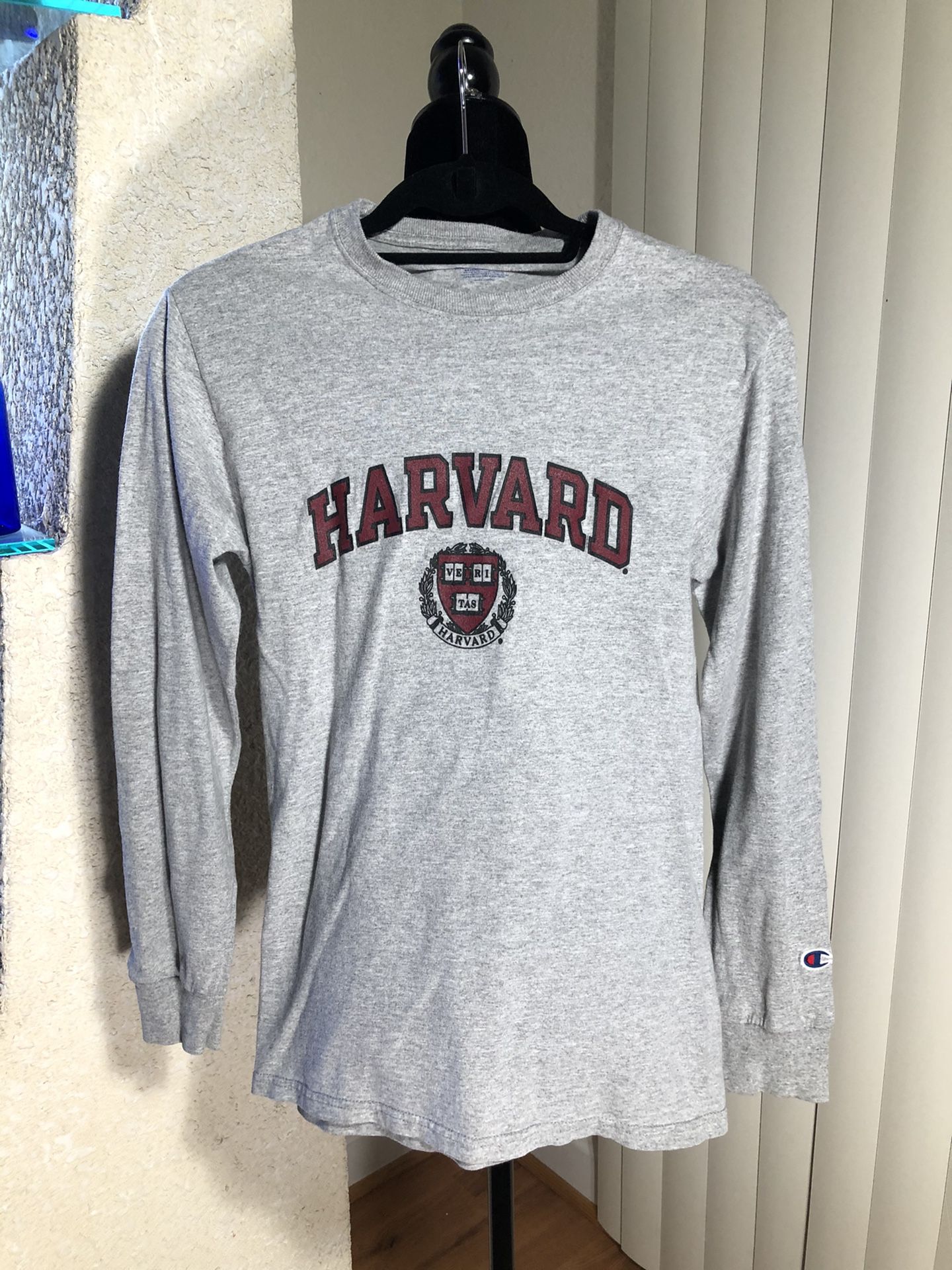 Champion: Harvard university long sleeve T-shirt