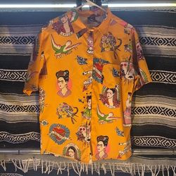 Frida Kahlo Graphic Button-Up Short Sleeve Shirt