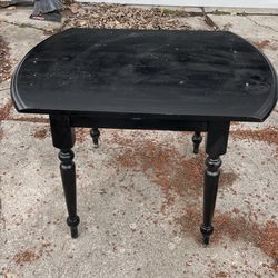 Black Table Solid Condition