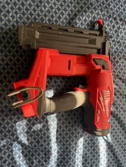 Milwaukee m18 nail gun 18 GA